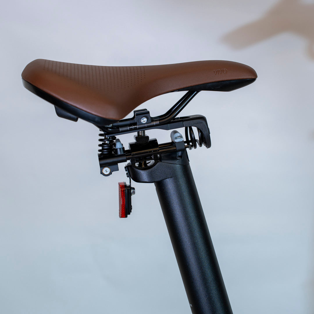 e20seatpostsuspension-3.jpg