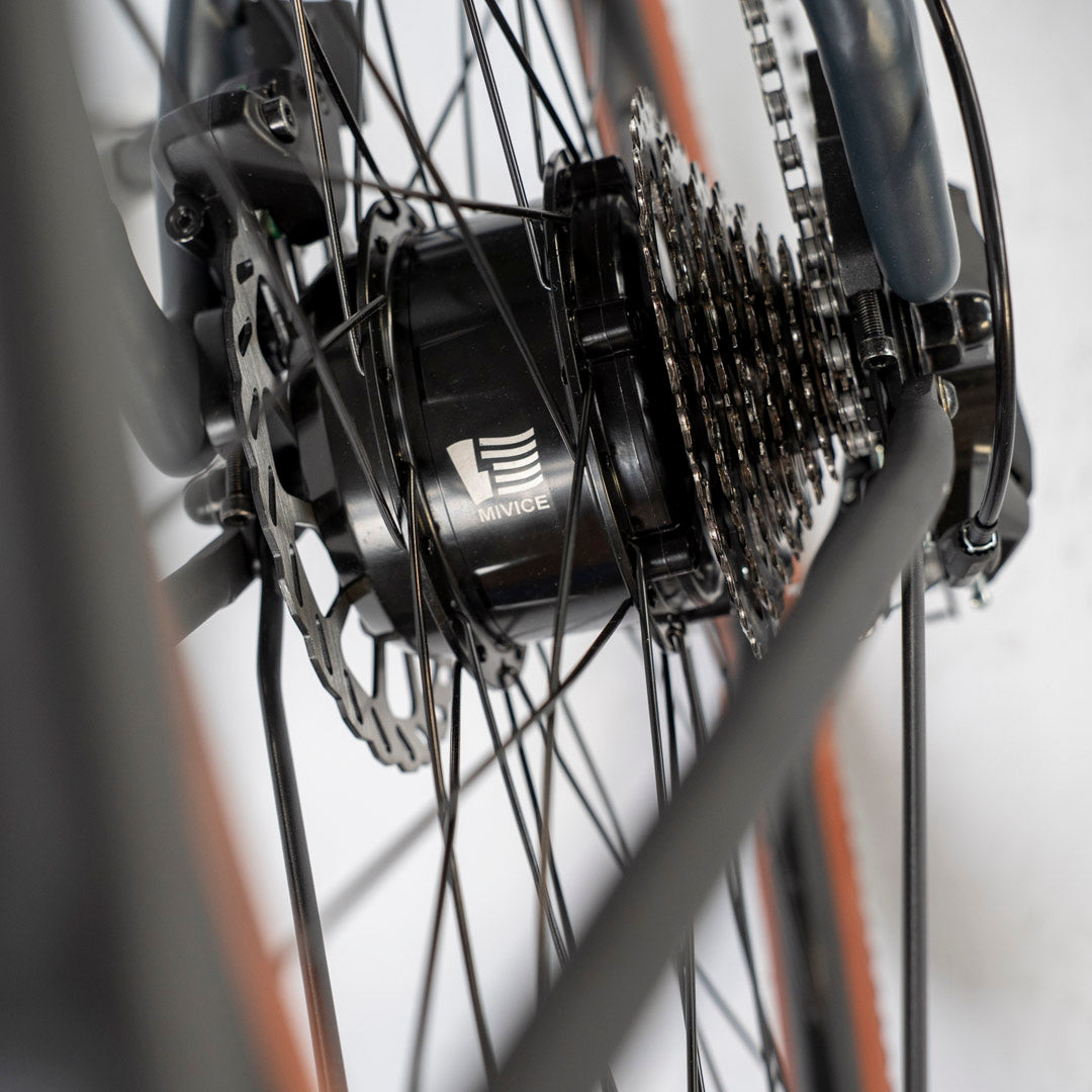 e28.9_motor_close_up.jpg